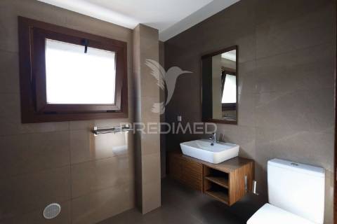 Moradia isolada t4 como nova