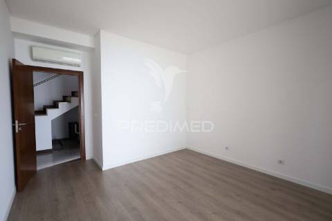 Moradia isolada t4 como nova