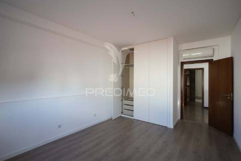 Moradia isolada t4 como nova