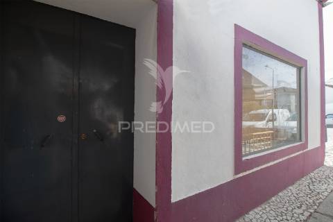 Armazém no centro do vimieiro