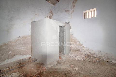 Armazém no centro do vimieiro