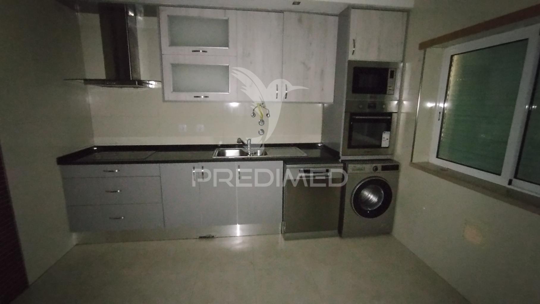 Apartamento t3 para alugar em palhais