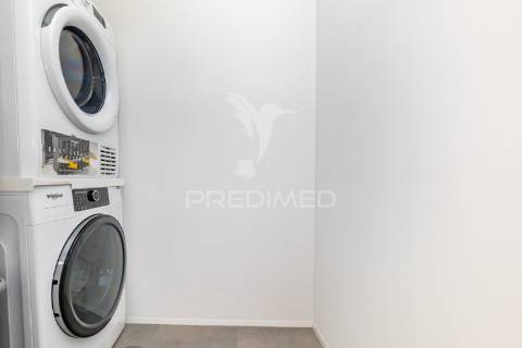 Apartamento t3 na urbanização da acrescentar em real