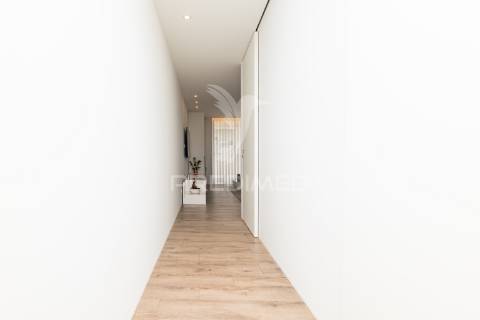 Apartamento t3 na urbanização da acrescentar em real