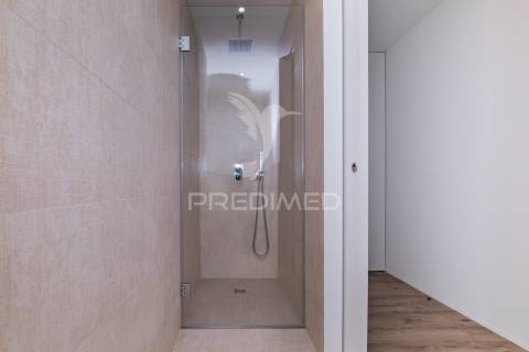 Apartamento t3 na urbanização da acrescentar em real