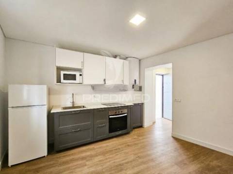 Fantástica moradia recuperada com dois t2 e dois t1 independentes