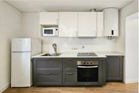 Fantástica moradia recuperada com dois t2 e dois t1 independentes