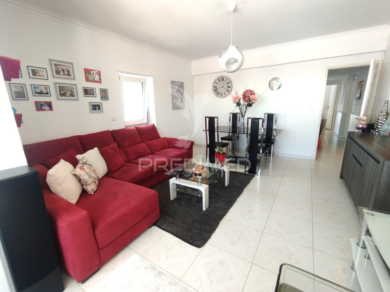 Apartamento com garagem