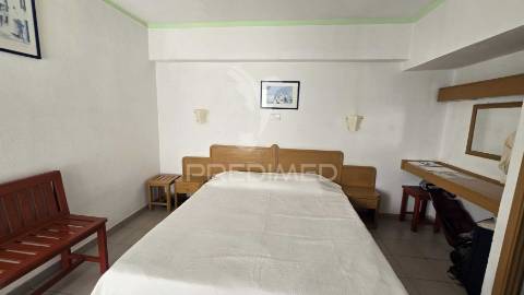 Apartamento t1 com vista desafogada para a marina de portimão – praia da rocha