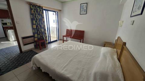 Apartamento t1 com vista desafogada para a marina de portimão – praia da rocha