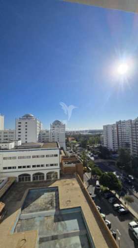 Apartamento t1 com vista desafogada para a marina de portimão – praia da rocha