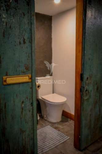 Moradia t3 de dois pisos com espaço exterior de convívio – urzelina, ribeira do nabo