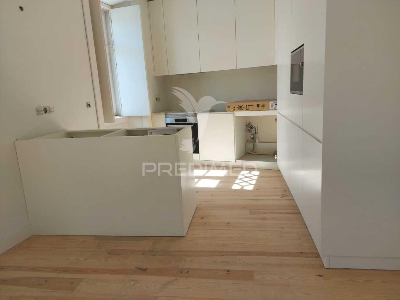 **apartamento t3 duplex  penha de frança - lisboa**