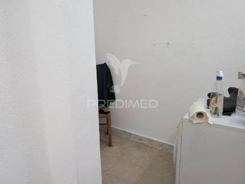 Moradia de rés de chão e 1 andar