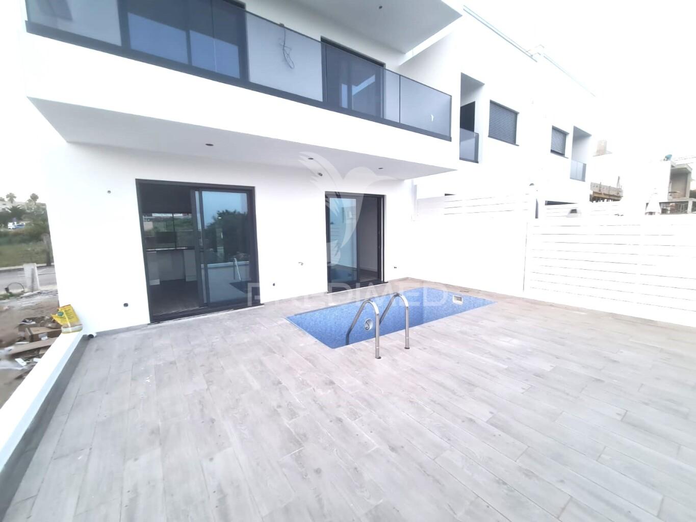 Moradia t4 tavira *novo*