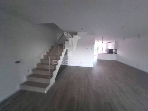 Moradia t4 tavira *novo*