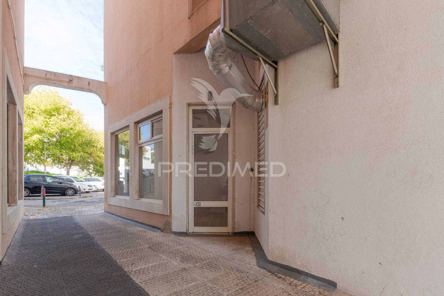 Loja para venda / centro de loures