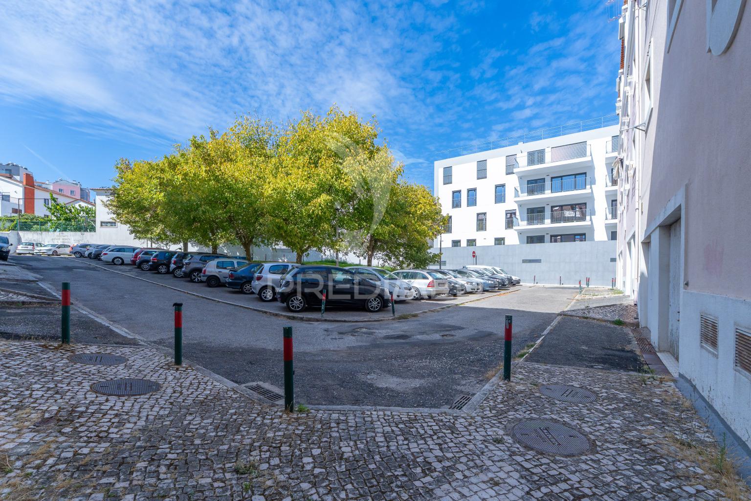 Loja para venda / centro de loures