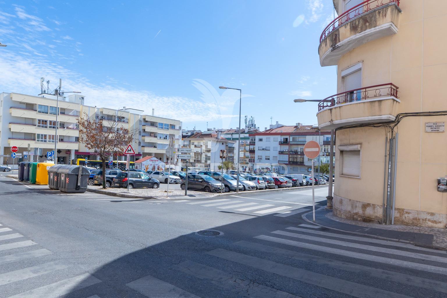 Loja para venda / centro de loures