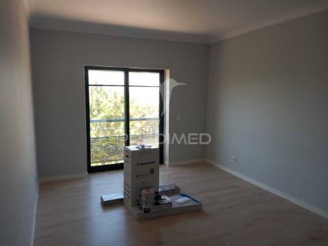 T2 renovado monte junto á universidade