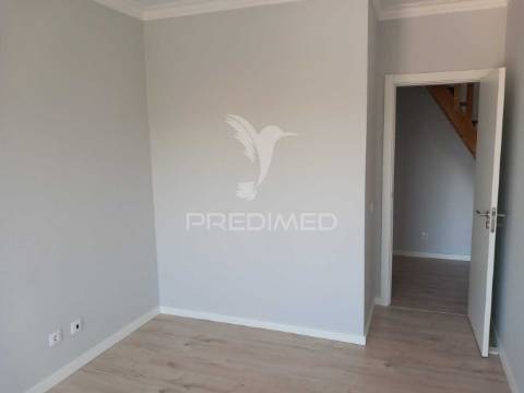 T2 renovado monte junto á universidade