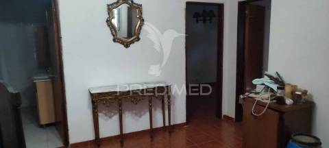 Moradia t3 a 5 minutos de tomar