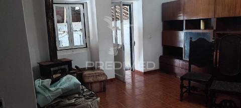 Moradia t3 a 5 minutos de tomar