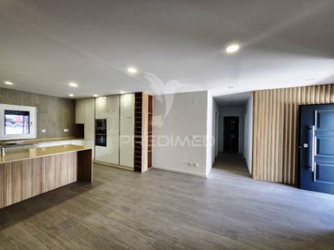 Moradia isolada t4, c/garagem, no pinhal formas, qta. anjo