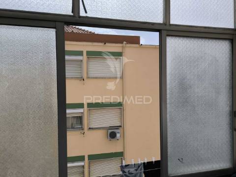 T3 transformado em t2 no centro de sacavém - oportunidade