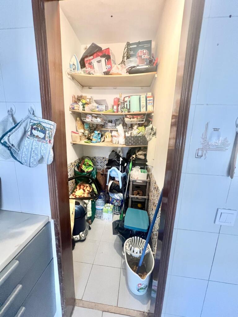 Apartamento t2 com arrecadação - centro  alhos vedros