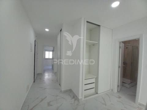 Fantastico t2 em cruz de pau