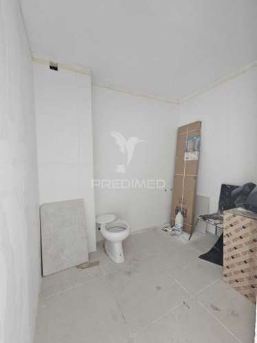 Apartamento t2 em remodelação – setúbal, são sebastião