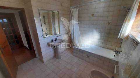 Apartamento t3 com varandas e garagem em rio tinto