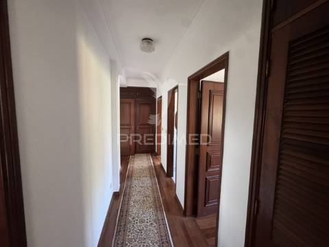 Moradia independente t6