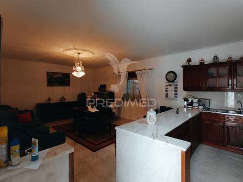 Moradia com licença de utilização em  augi já concluída