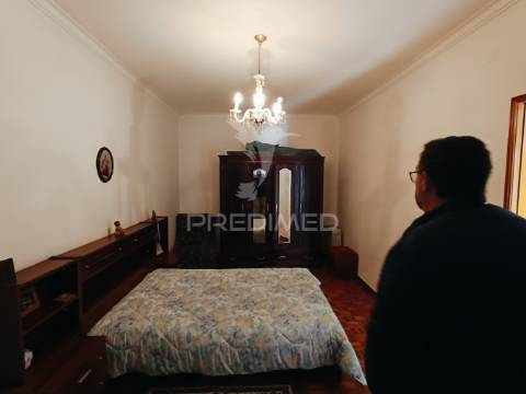 Moradia com licença de utilização em  augi já concluída