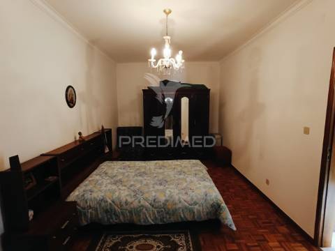 Moradia com licença de utilização em  augi já concluída