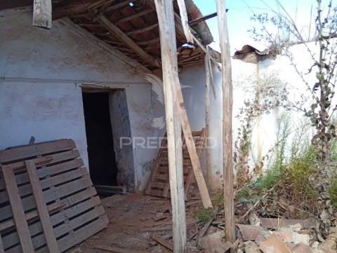 Ruína típica alentejana . odemira