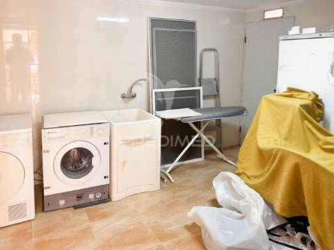 Moradia isolada t4 santa bárbara de nexe