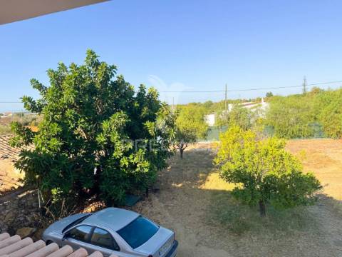 Moradia isolada t4 santa bárbara de nexe