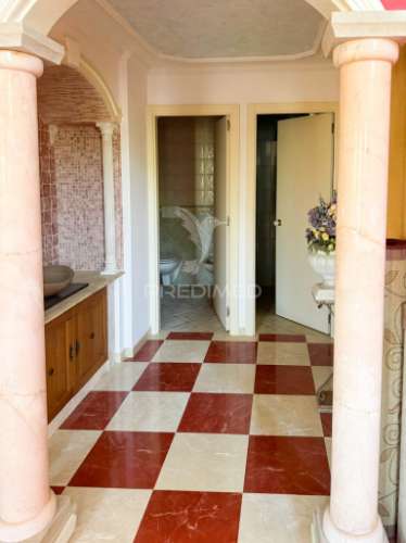 Moradia isolada t4 santa bárbara de nexe