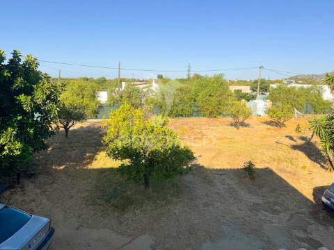 Moradia isolada t4 santa bárbara de nexe