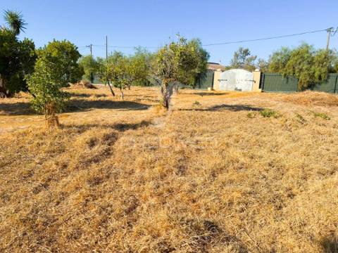 Moradia isolada t4 santa bárbara de nexe