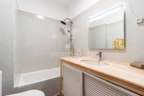 Apartamento t1 em mem martins