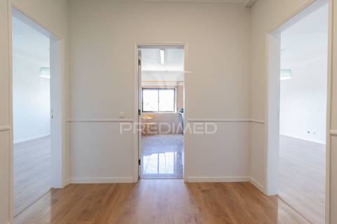 Apartamento t1 em mem martins