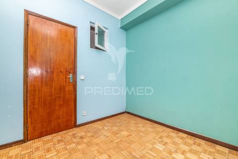 Apartamento t2+1 - rua conselheiro lobato