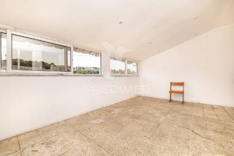 Apartamento t2+1 - rua conselheiro lobato