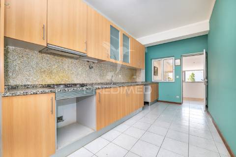 Apartamento t2+1 - rua conselheiro lobato