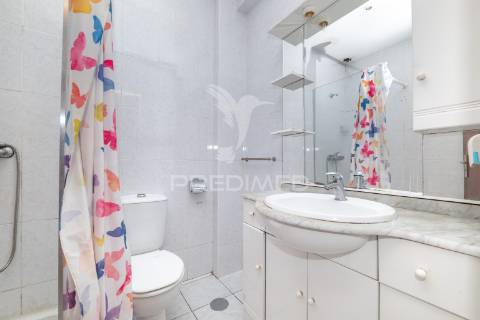 Apartamento t2+1 - rua conselheiro lobato