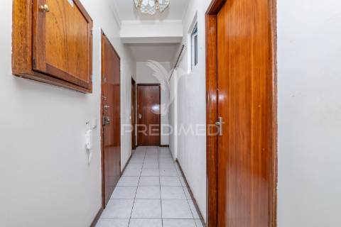 Apartamento t2+1 - rua conselheiro lobato